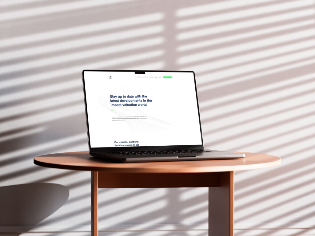 Value Balancing Alliance Website auf einem MacBook, Referenzprojekt von heinmedia